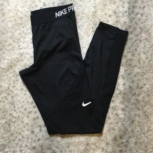 Nike Pro Hypercool Leggings in Black (Size L)